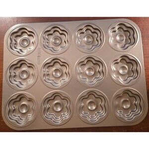 CakeBOSS 12 Molded Cookie pan nonstick cavity mold #59407 2.5" Never Used